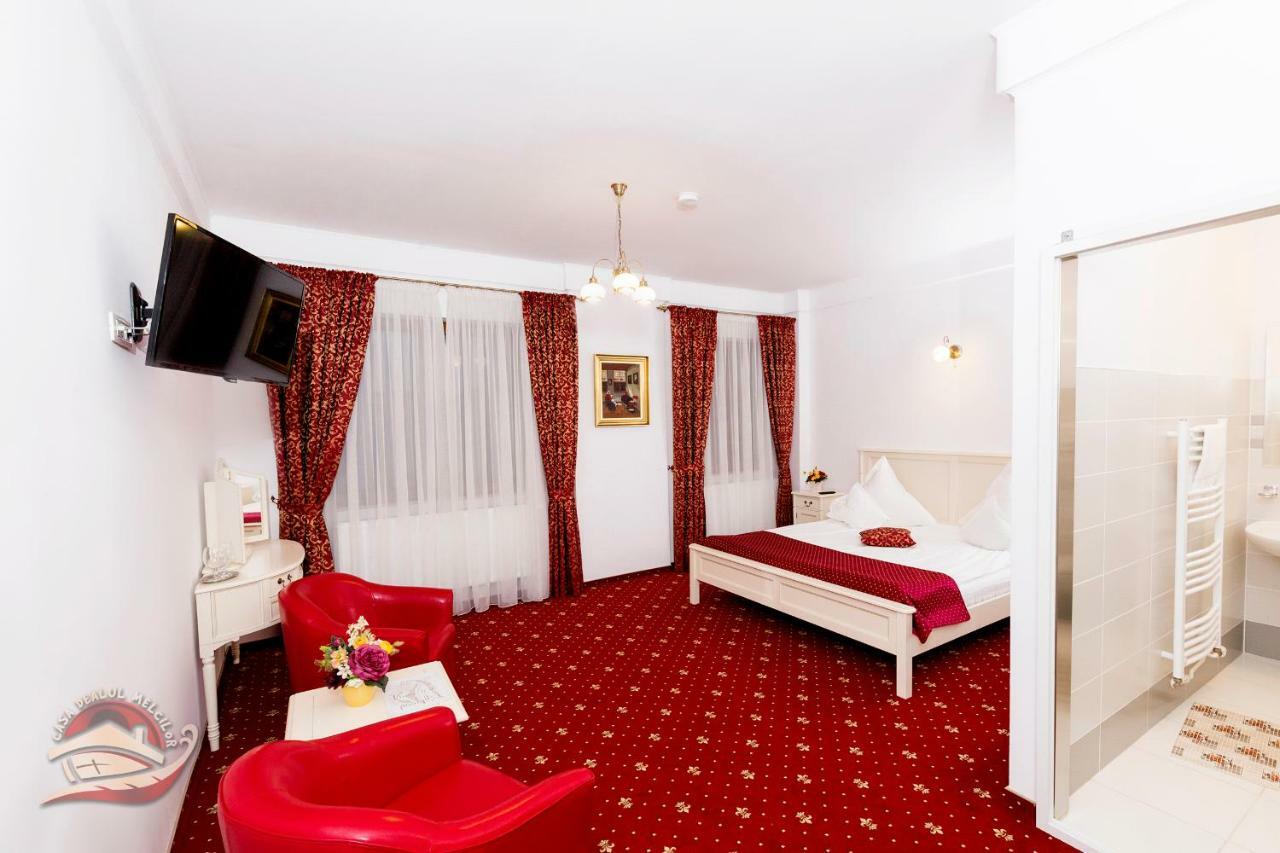 Отель Casa Dealul Melcilor Брашов Экстерьер фото