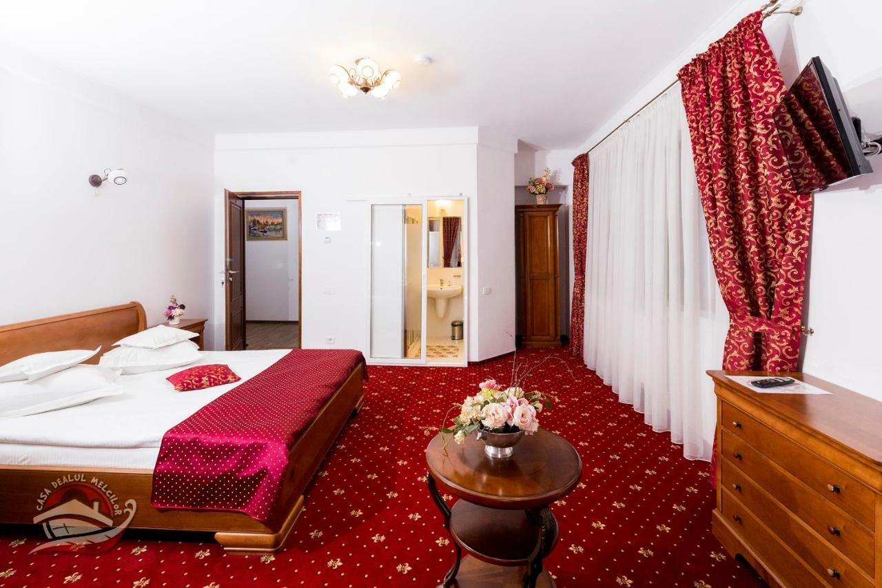 Отель Casa Dealul Melcilor Брашов Экстерьер фото